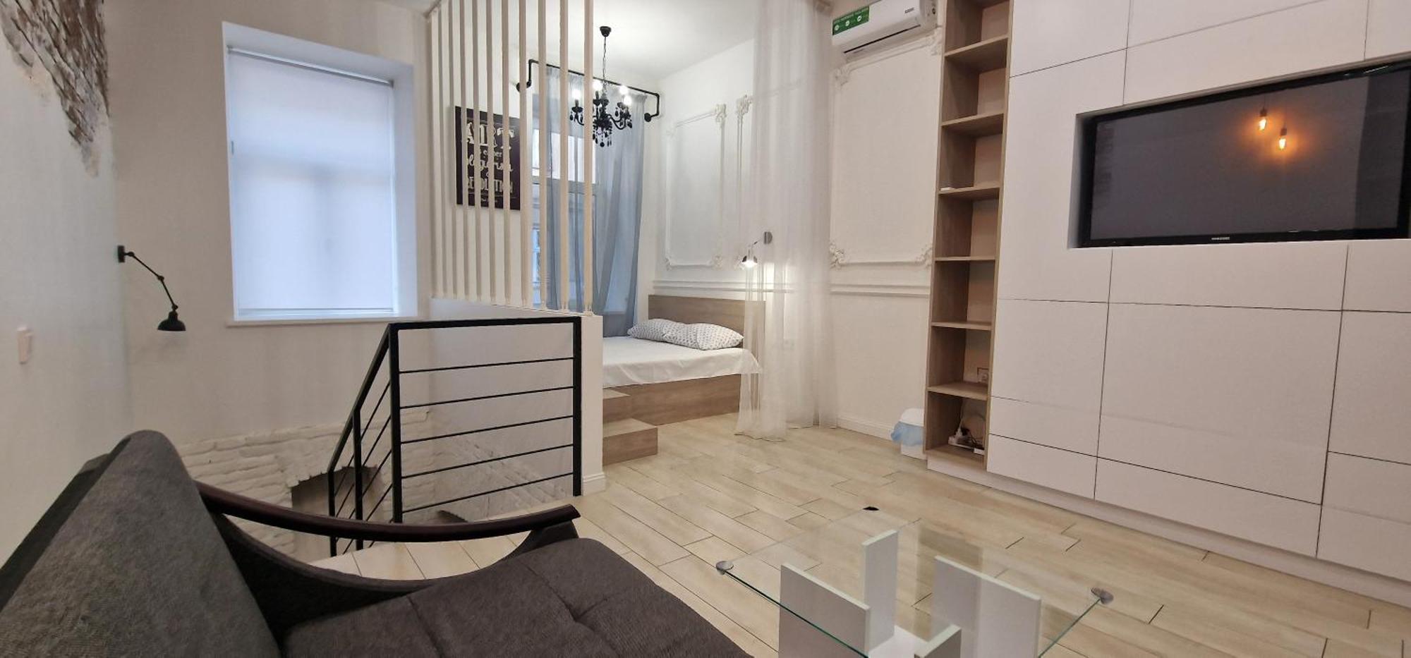 Чорно -Білий Люкс В Центрі Apartment Lviv Room photo